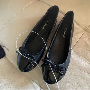 NEW Cinak Black Cap Toe Bow Flats